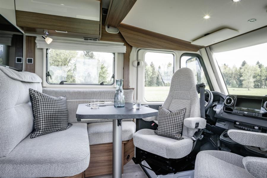 Интерьер Hymermobil B-MC 580 I 2018 года  (фото 14 из 14)